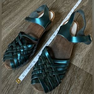 Maguba clogs size 37 (size 7)